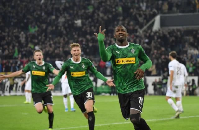 双打比赛不 双打比赛不